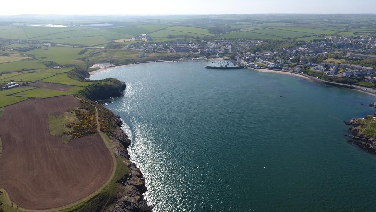 Castellor Bed & Breakfast Cemaes Bay Eksteriør bilde